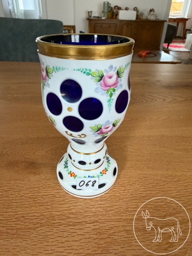 068 - Antike Pokalvase