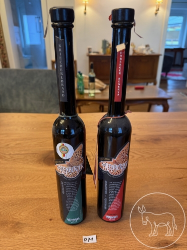 Bild 071 - 2 Flaschen Rattenberger Brände