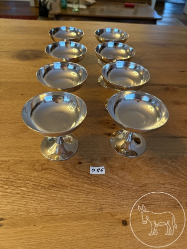 086 - Eisbecher aus Hotzelsilber