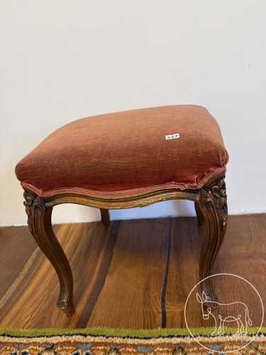 221 - antiker Hocker