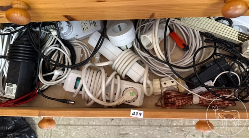 Bild 279 - Mehrfachstecker und Co.