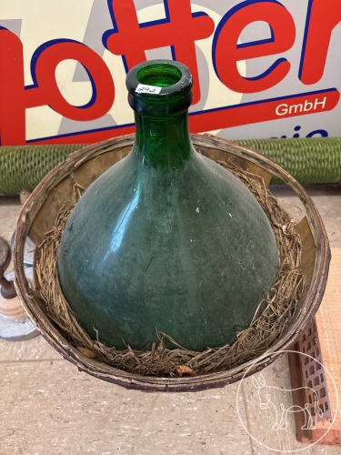 Bild 292 - Riesige Bauchflasche in Korb
