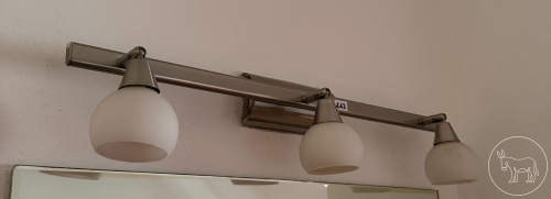 Bild 223 - Wandlampe mit 3 Leuchten