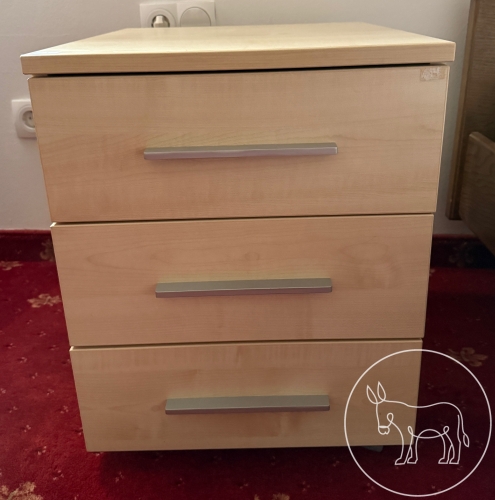 230 - Nachtkästchen