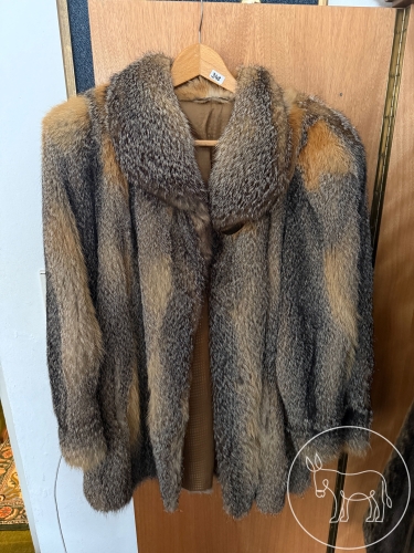 Bild 348 - Fuchspelz Jacke
