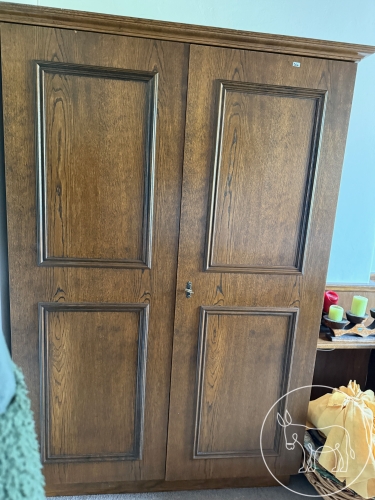 366 - Kleiderschrank Holz