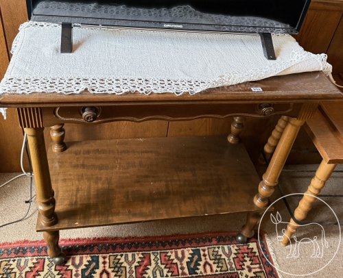 396 - Fernsehtisch Holz