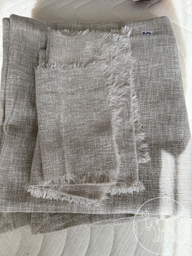 517 - Textilien Konvolut natur
