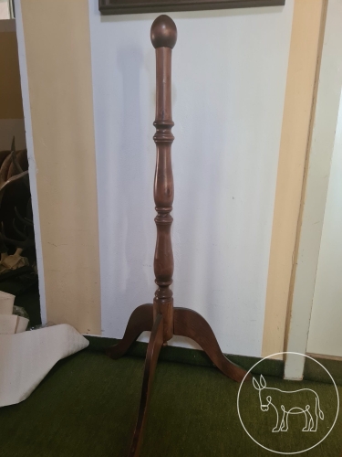 Bild 559 - gedrechselter Kranz-Halter