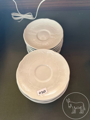 Bild 030 - Unterteller-Konvolut