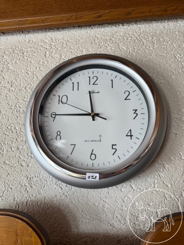 Bild 052 - Wanduhr