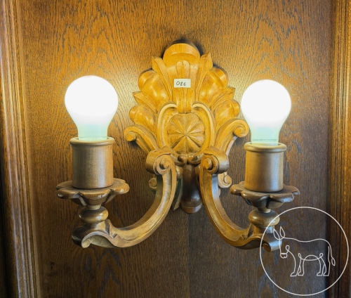 Bild 086 - 2 Wandlampen