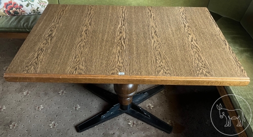 Bild 094 - Holztisch