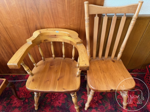 Bild 263 - 2 Holzstühle