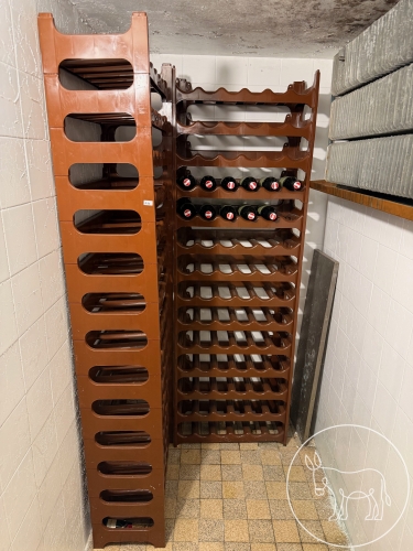 Bild 286 - Weinständer