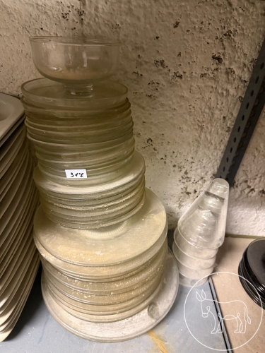 Bild 317 - Glasteller - Konvolut