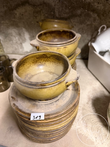 Bild 319 - Schmalztöpfe mit Unterteller