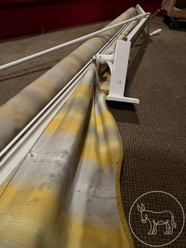 344 - riesiger Terassenschirm