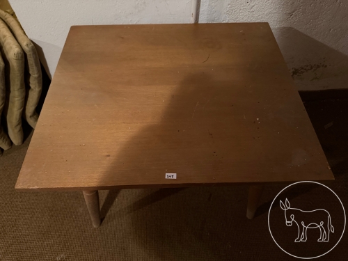 Bild 347 - Holztisch
