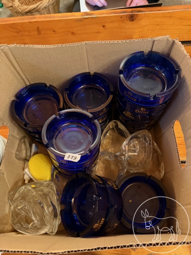 Bild 379 - Aschenbecher - Konvolut