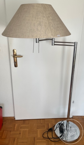 021 - Stehlampe