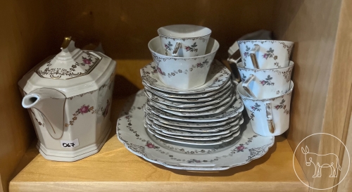 Bild 067 - Keramik-Konvolut