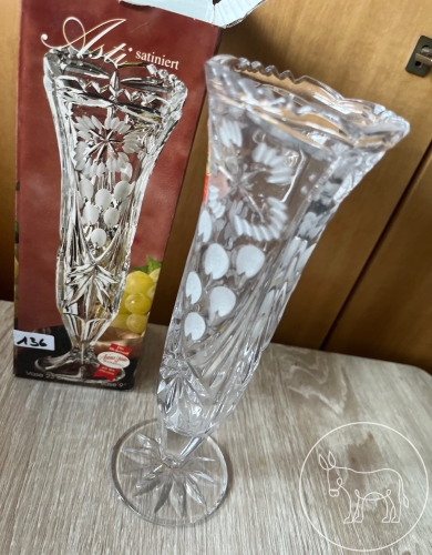 Bild 136 - Kristall-Vase