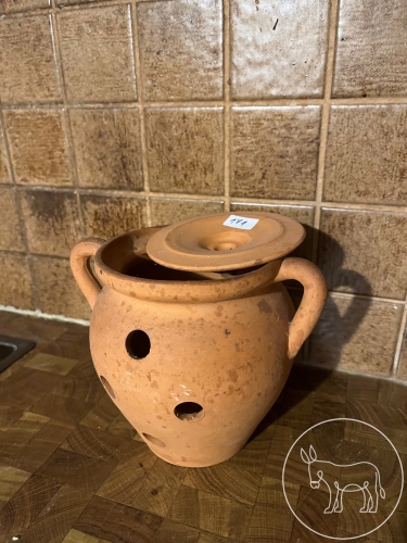 Bild 171 - Tontopf mit Deckel