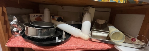 Bild 256 - Backzeug-Konvolut