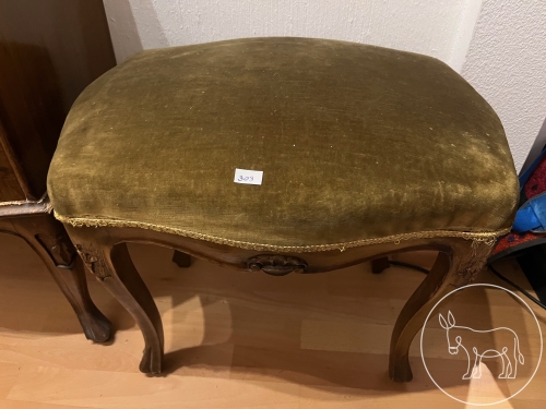 Bild 303 - Holzhocker