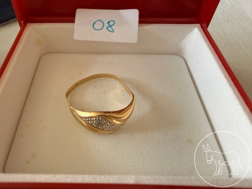 08 - Goldring mit Brillantsplitter