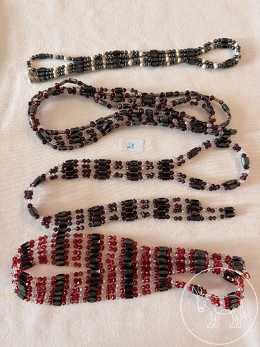 28 - Hämatit-Stränge Konvolut