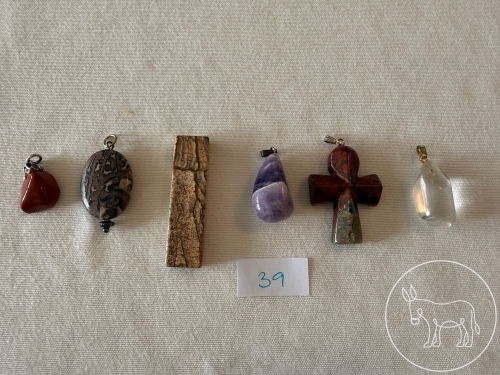 Bild 39 - Schmuckstein-Anhänger Konvolut