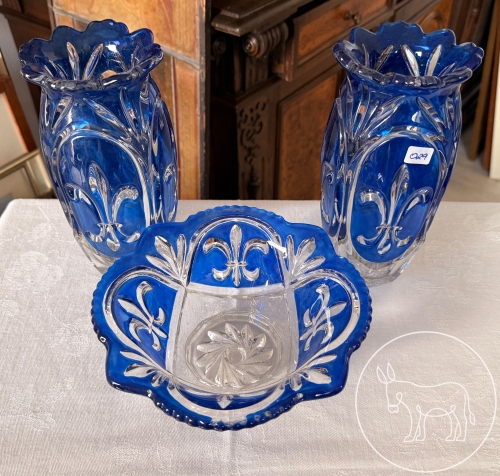 029 - blaue Kristallvasen und Schüssel