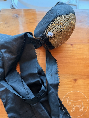 156 - Original Goldhaube mit Schleier