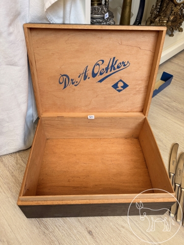 384 - Dr. Oetker Holzkiste
