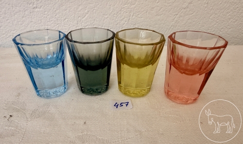 Bild 457 - 4 bunte Schnapsgläser