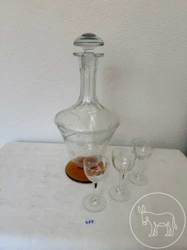 Bild 459 - zartes, geschliffenes Glas