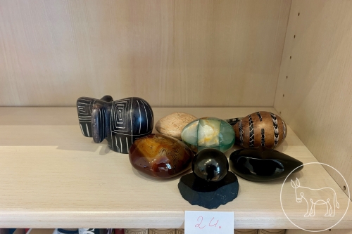 Bild 024- Steinfiguren