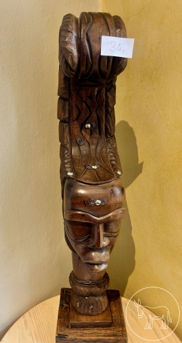 Bild 034- Afrikanische Holzfigur