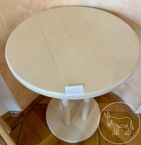 Bild 063- Beistelltisch