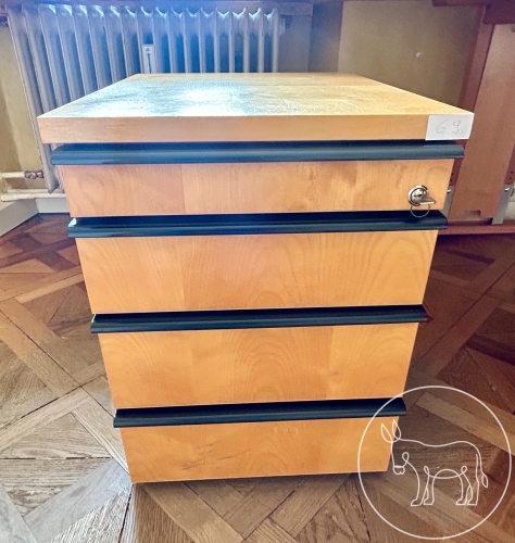 Bild 069- Rollcontainer