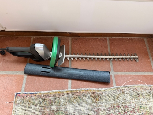 Bild 063 - Elektrische Heckenschere