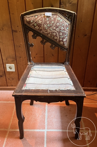 144 - Antiker Sessel