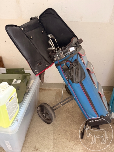 095 - Golfbag mit Golfwagerl