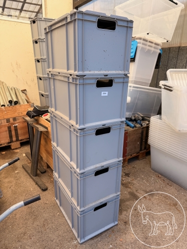 Bild 266 - 5 Stapelbare Euroboxen