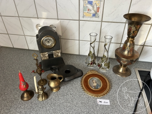 Bild 200 - Diverse Utensilien