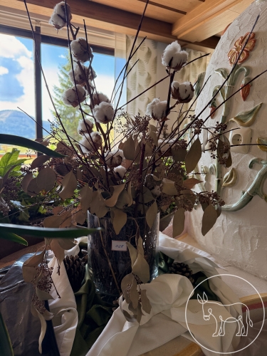 028 - Glasvase mit Trockenblumen