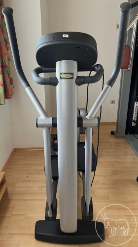 700 - Cross Trainer
