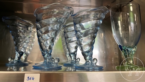 Bild 364 - Glas-Eisbecher Konvolut